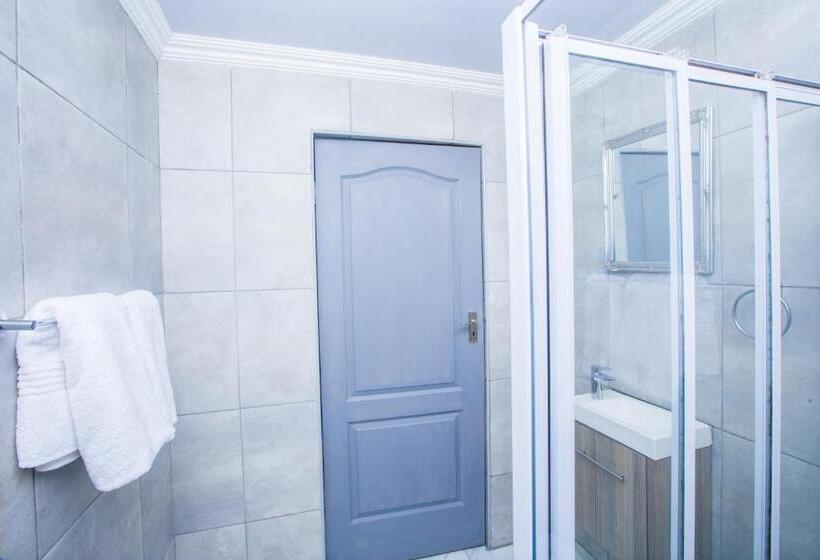 膳宿费 Hope And Faith At 14 On Beach