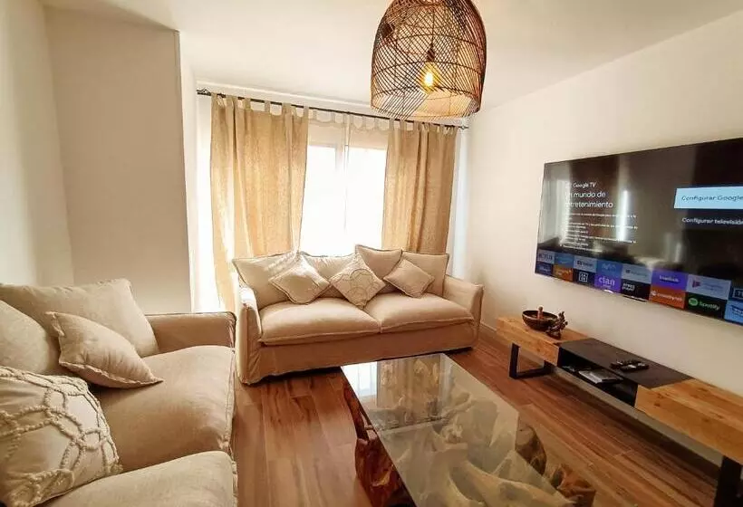 ペンション Chakra House Fuerteventura   Affordable Rooms In A Cozy Guesthouse