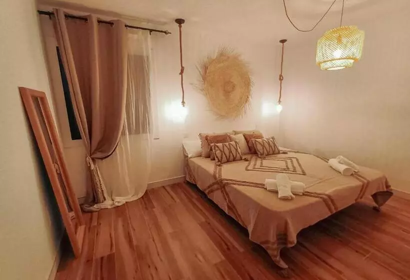 ペンション Chakra House Fuerteventura   Affordable Rooms In A Cozy Guesthouse