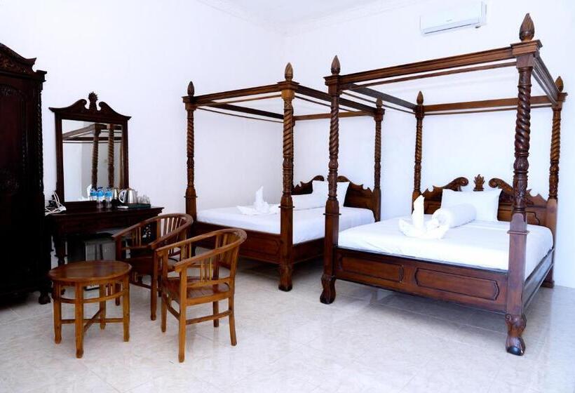 Frans Bernadus Hotel And Resto