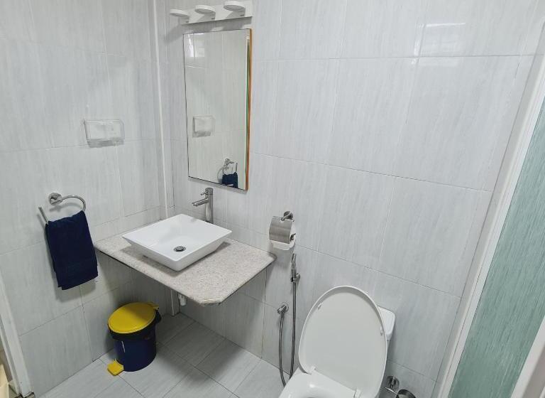 هتل Aanirustayinn