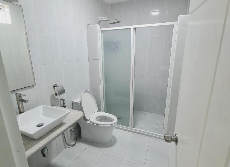 هتل Aanirustayinn