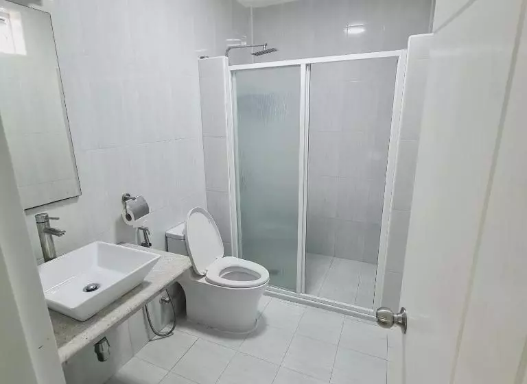 هتل Aanirustayinn