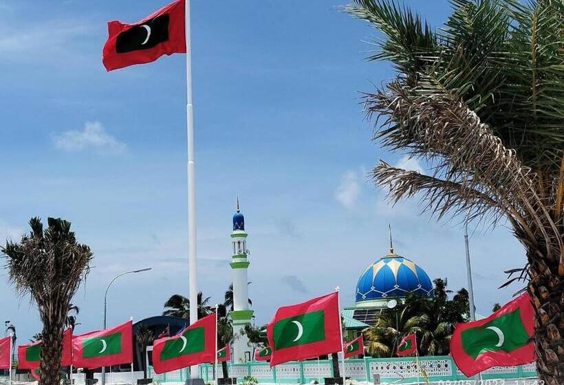 هتل Aanirustayinn