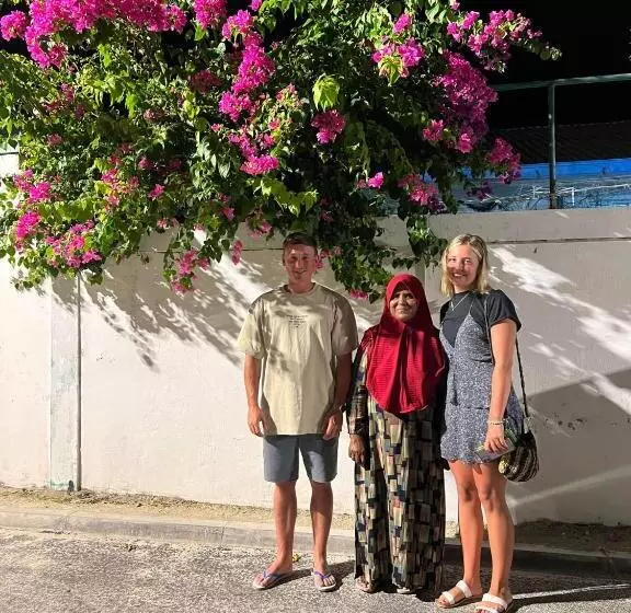 هتل Aanirustayinn