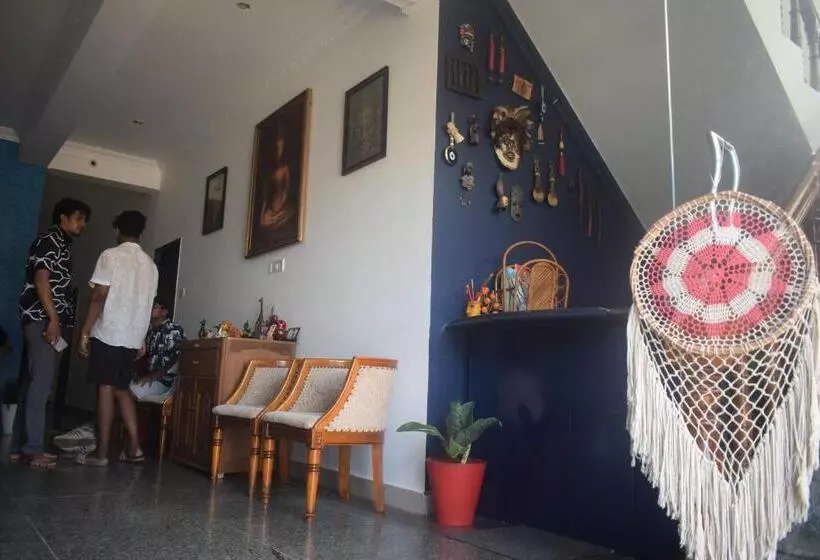 Hotelli Travstel & Casa De Neel