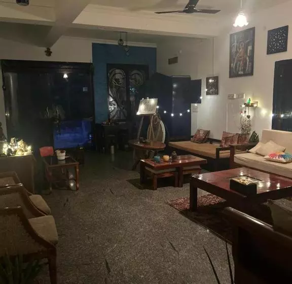 Hotelli Travstel & Casa De Neel