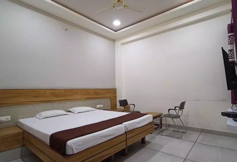 Hôtel Jb Residency