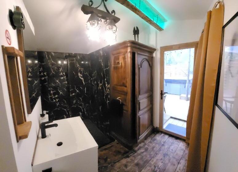 Hotel Love Room Danslesbois Avec Spa