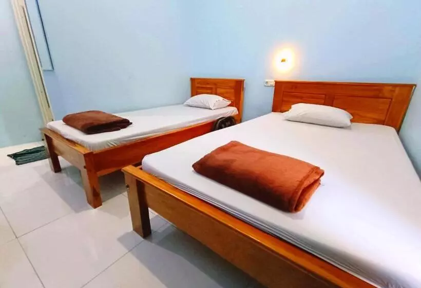 ホテル Wisma Kencana Syariah Near Uns Mitra Reddoorz