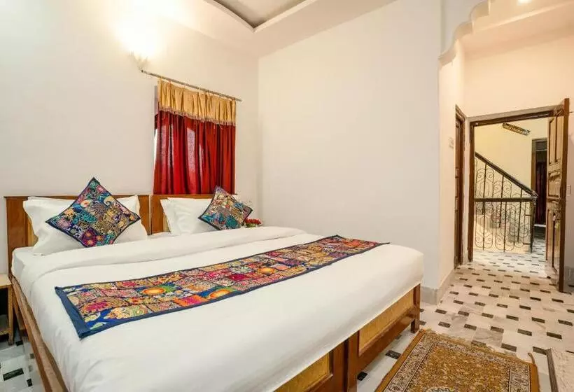 La Bella Hostel