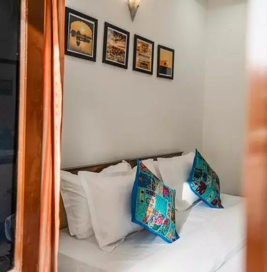 La Bella Hostel