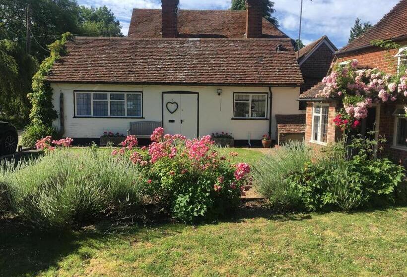 Majatalo Forge Cottage