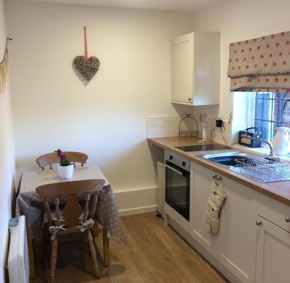 Majatalo Forge Cottage