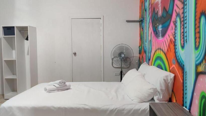 بنسيون Garden House Puerto López