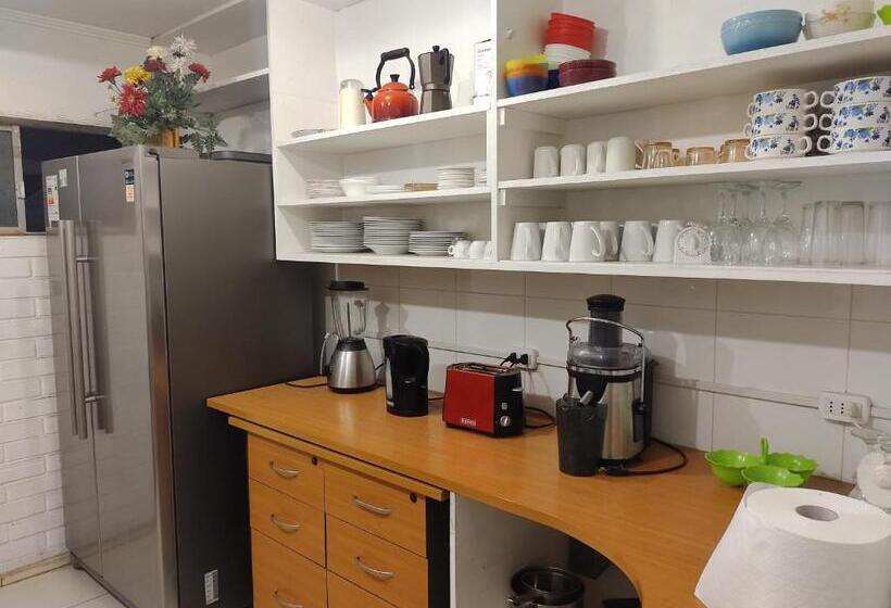 پانسیون Hostal Renca, Casa