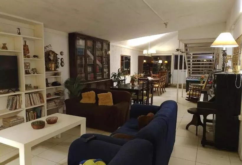 پانسیون Hostal Renca, Casa