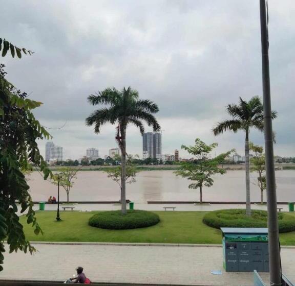 פנסיון Royal Botique