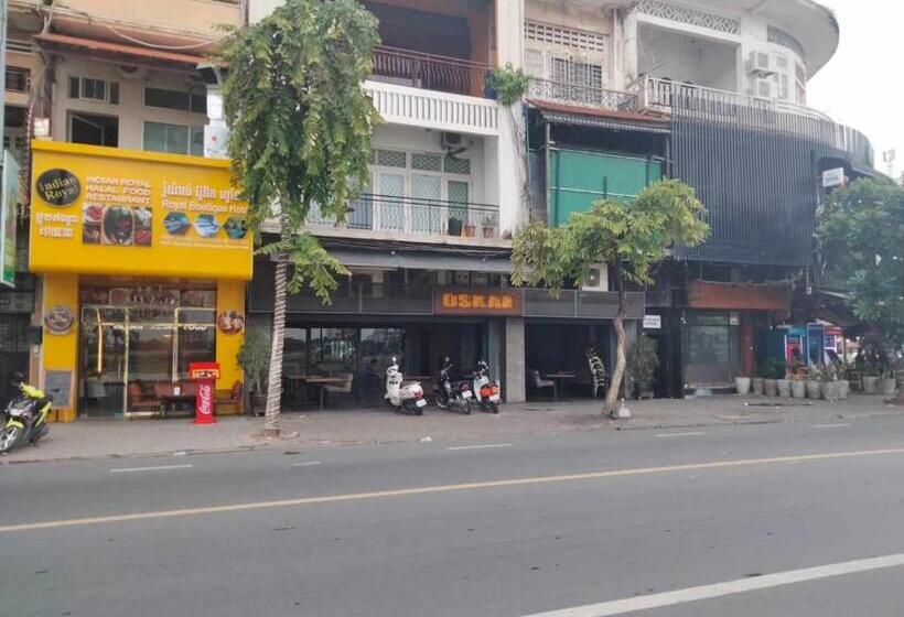 פנסיון Royal Botique