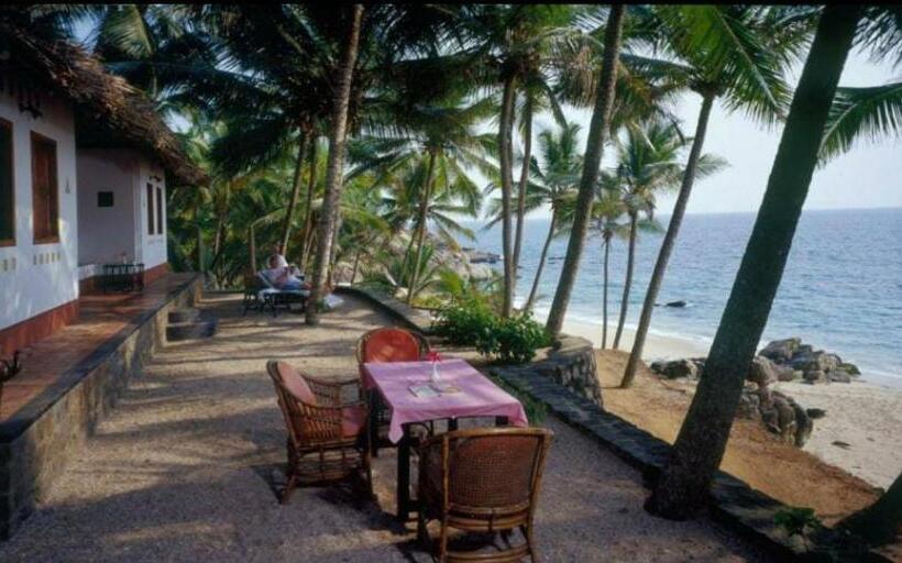 Resort Karikkathi Beach House