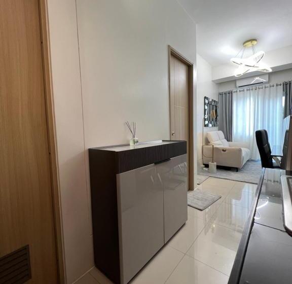 Vine Residences Tower 5 Unit 208 Euno Condotel Staycation