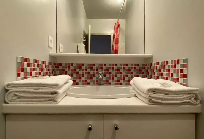 Appart Hôtel Lido Au Bord De L Eau