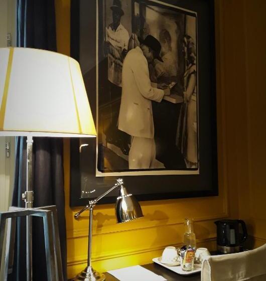 مبيت وإفطار Chambres D Hôtes Maison La Porte Rouge