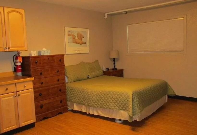 ホテル Creekwood Inn