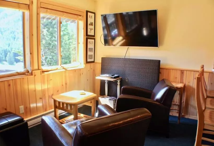 ホテル Crystal Chalets Condominiums