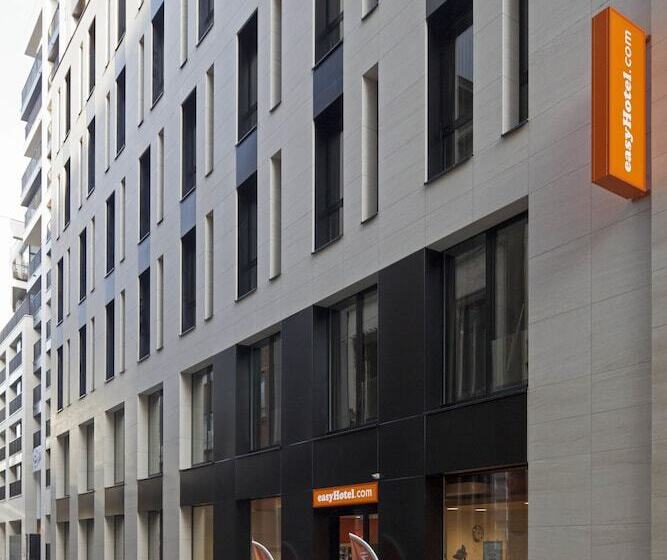 Easyhotel Brussels City Centre