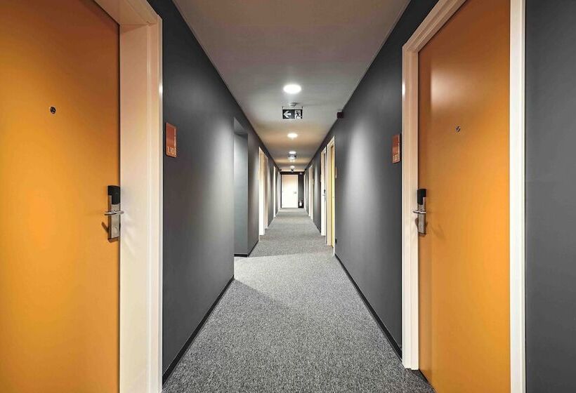 Easyhotel Brussels City Centre