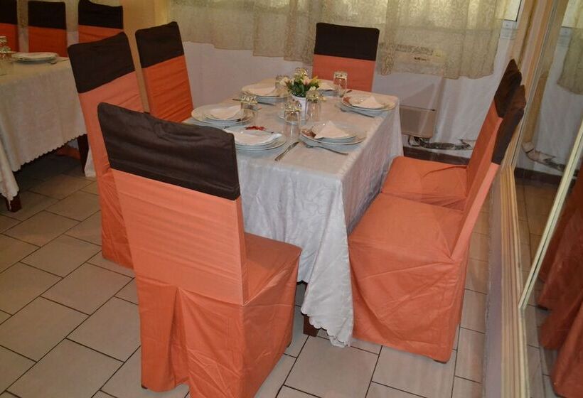 هتل Hôtel Akena City