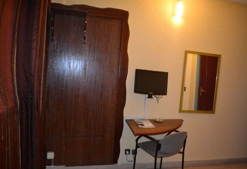 هتل Hôtel Akena City