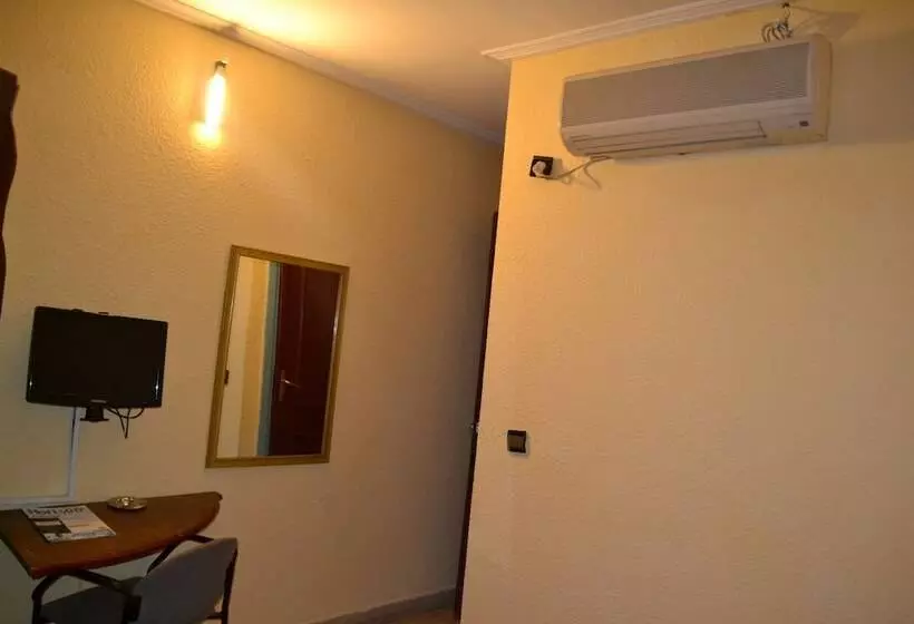 هتل Hôtel Akena City