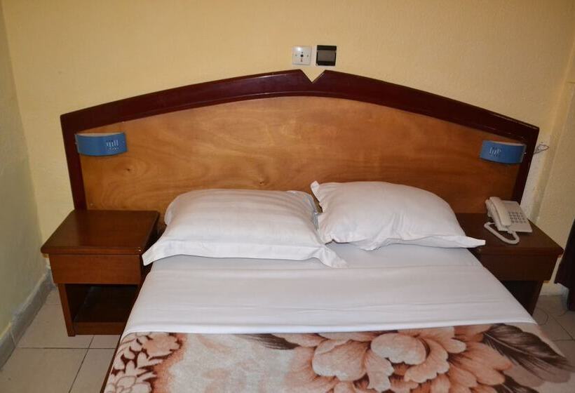 هتل Hôtel Akena City