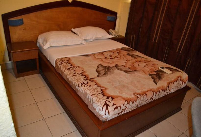 هتل Hôtel Akena City