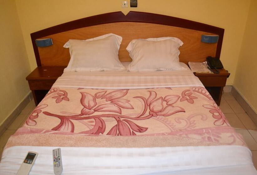 هتل Hôtel Akena City