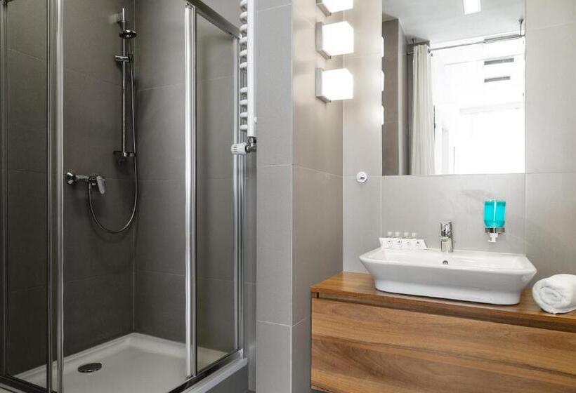 בית מלון כפרי Krakow For You Main Square Apartments