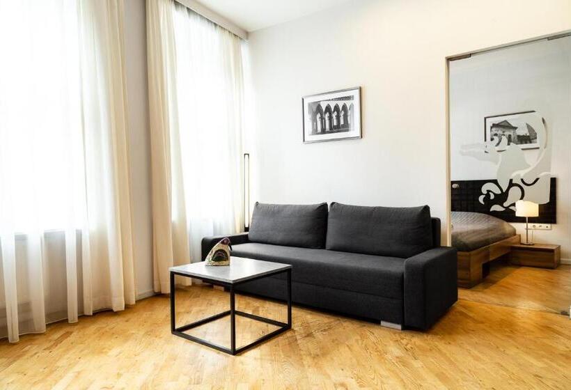 בית מלון כפרי Krakow For You Main Square Apartments