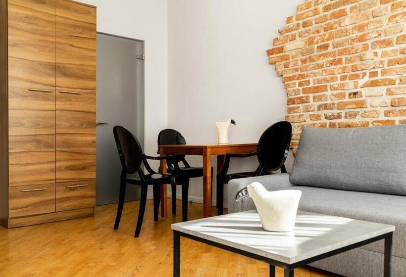 בית מלון כפרי Krakow For You Main Square Apartments