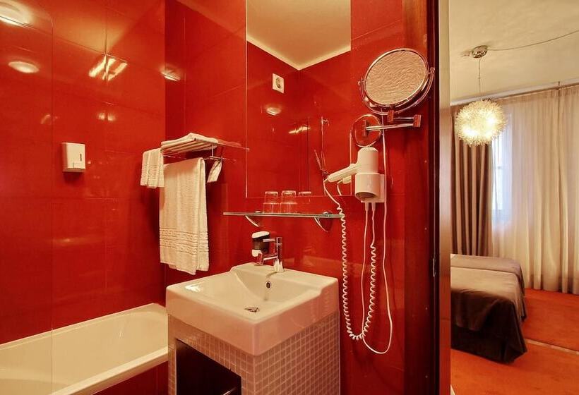 هتل Mestre De Avis