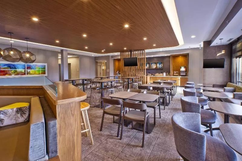 Hotelli Springhill Suites By Marriott St. Joseph Benton Harbor