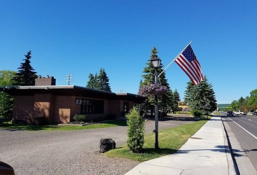 فندق Willard Munger Inn