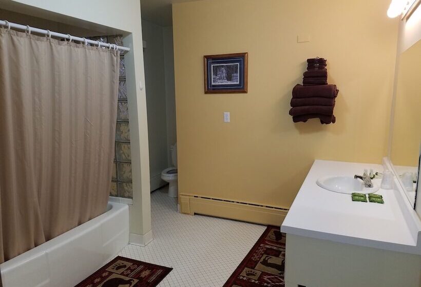 فندق Willard Munger Inn