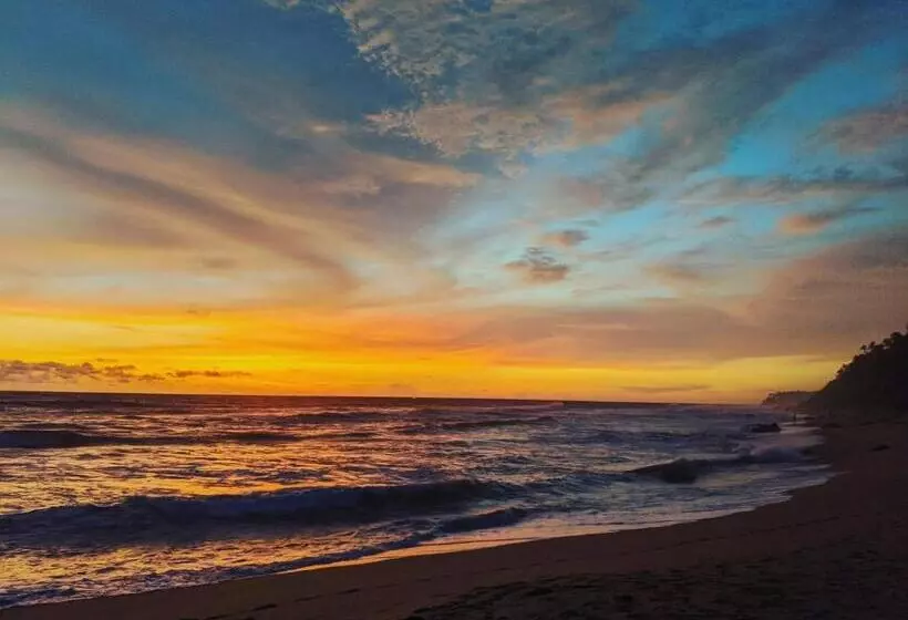 Retkeilymaja Cliff & Coral