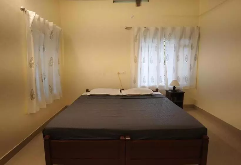 Retkeilymaja Cliff & Coral