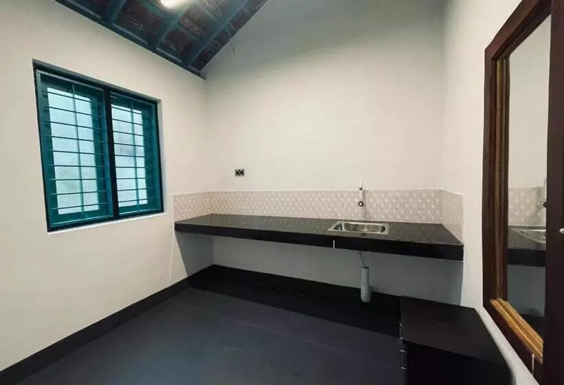 Retkeilymaja Cliff & Coral