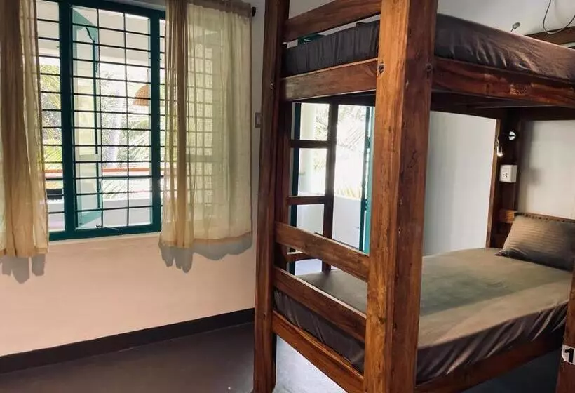 Retkeilymaja Cliff & Coral