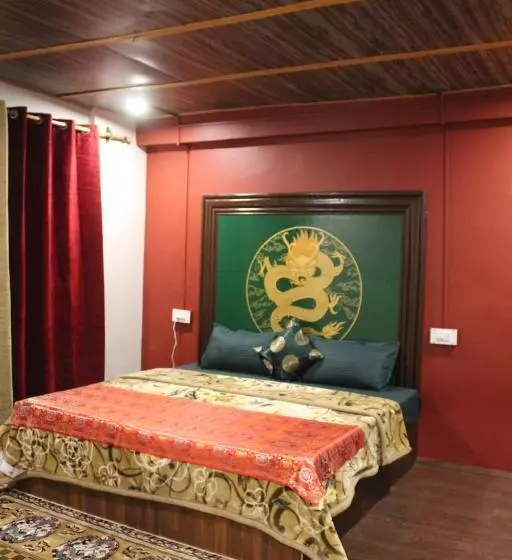 Retkeilymaja Kyelang Times