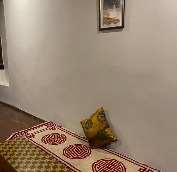 הוסטל Kyelang Times